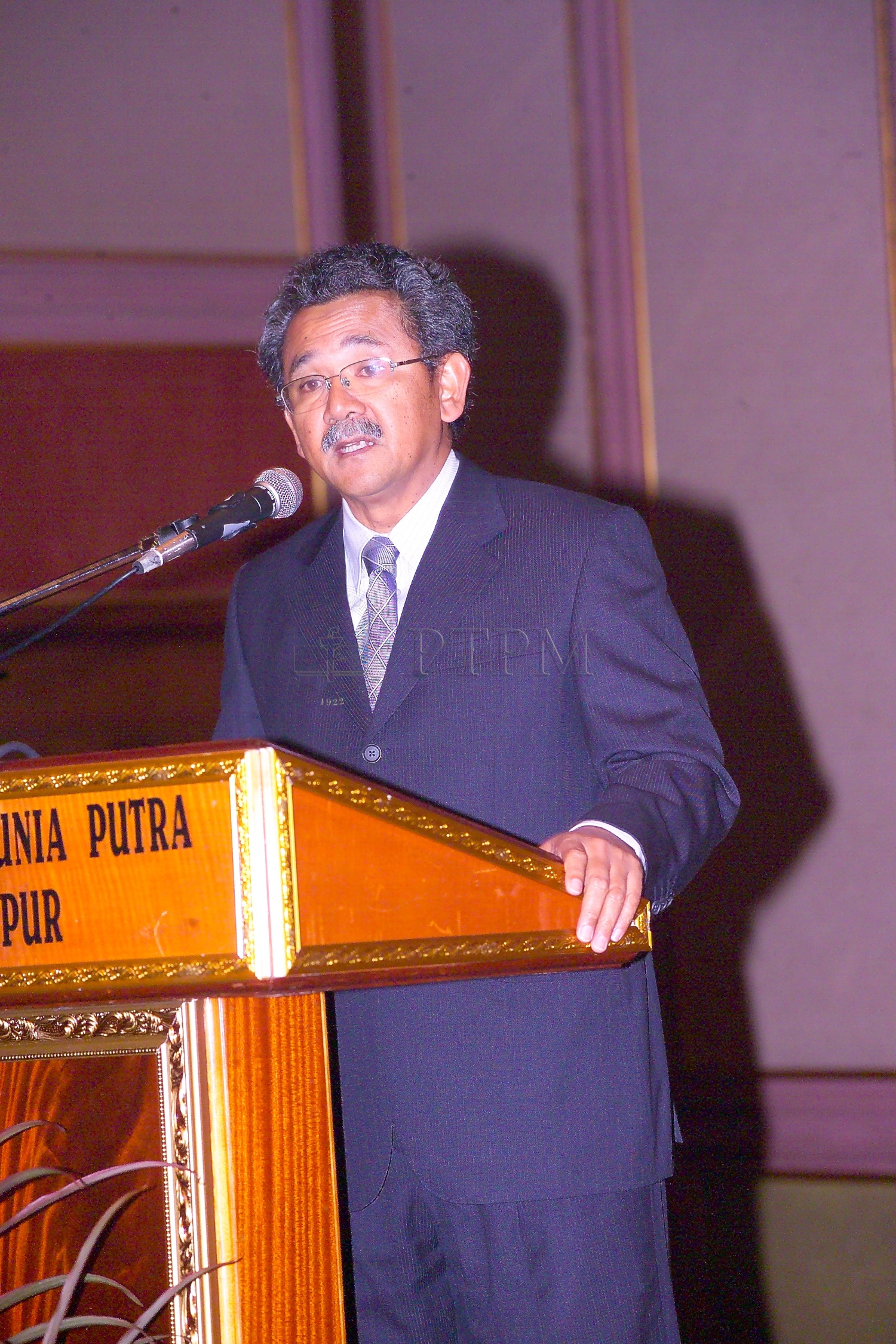 PTPM 06 23 eduresearch D9X40677